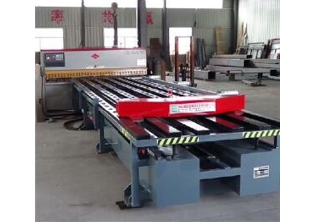 數(shù)控剪板送料機